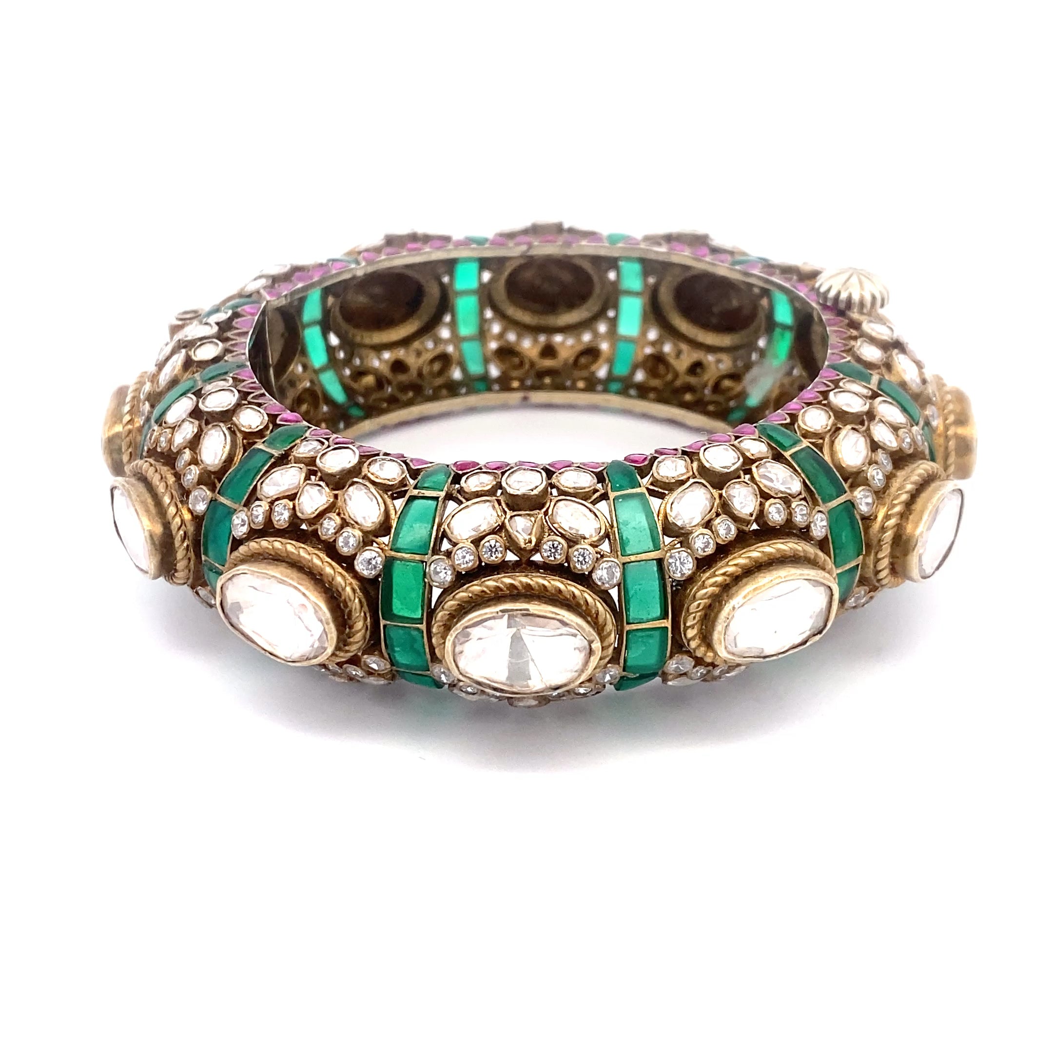 Regal Moissanite Green Bangle