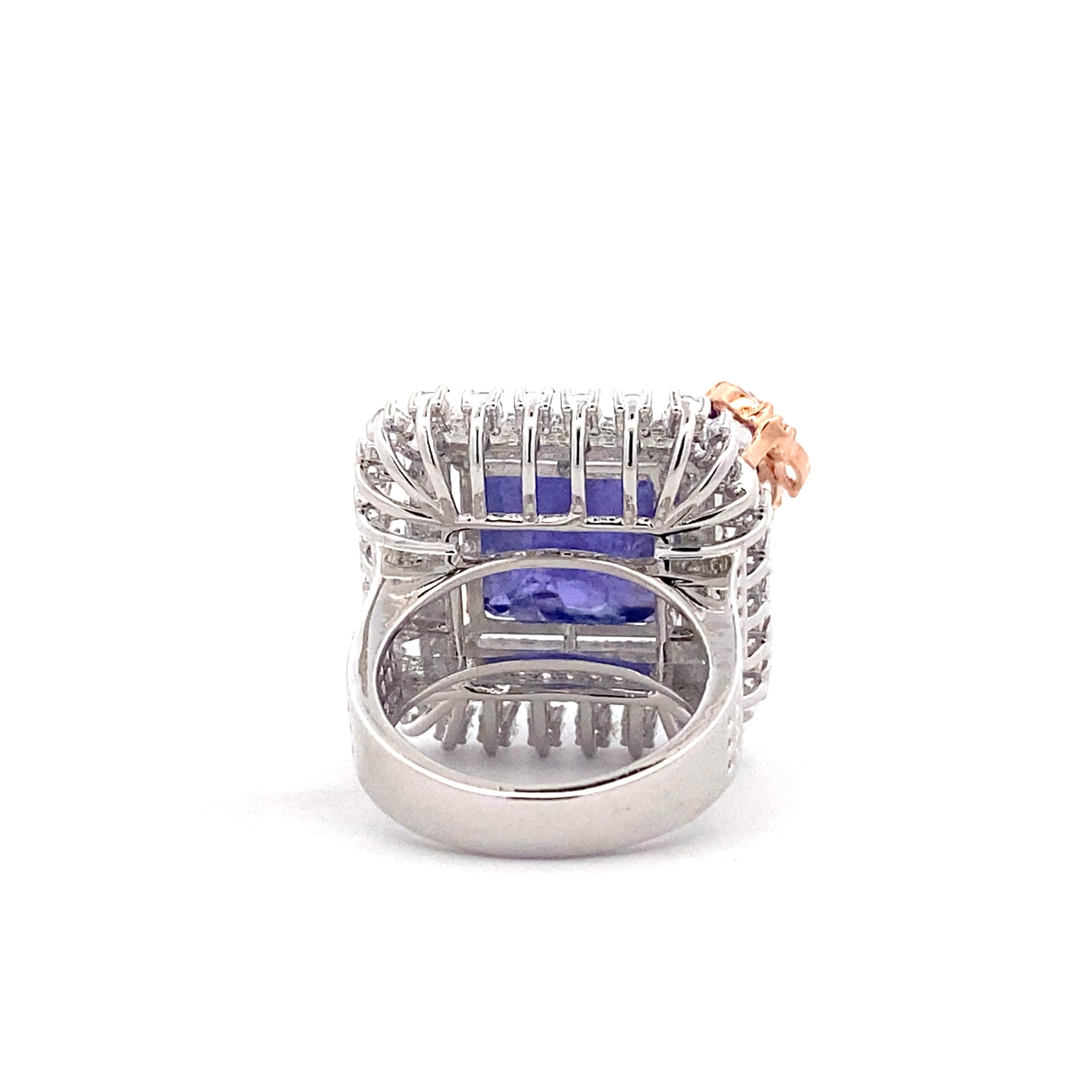 Tanzanite Cabochon Leaf Cocktail Ring
