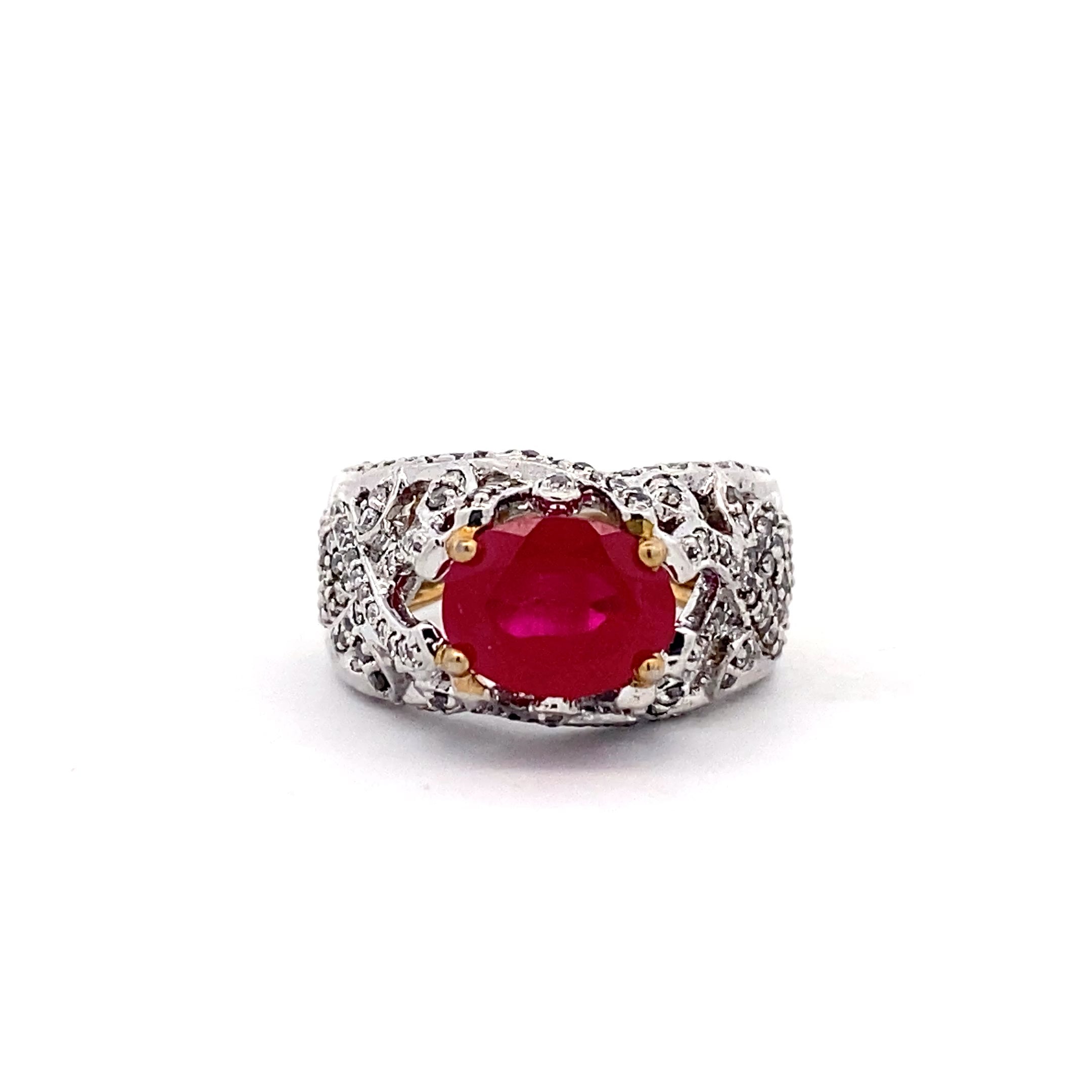 Vivid Oval Filigree Ring