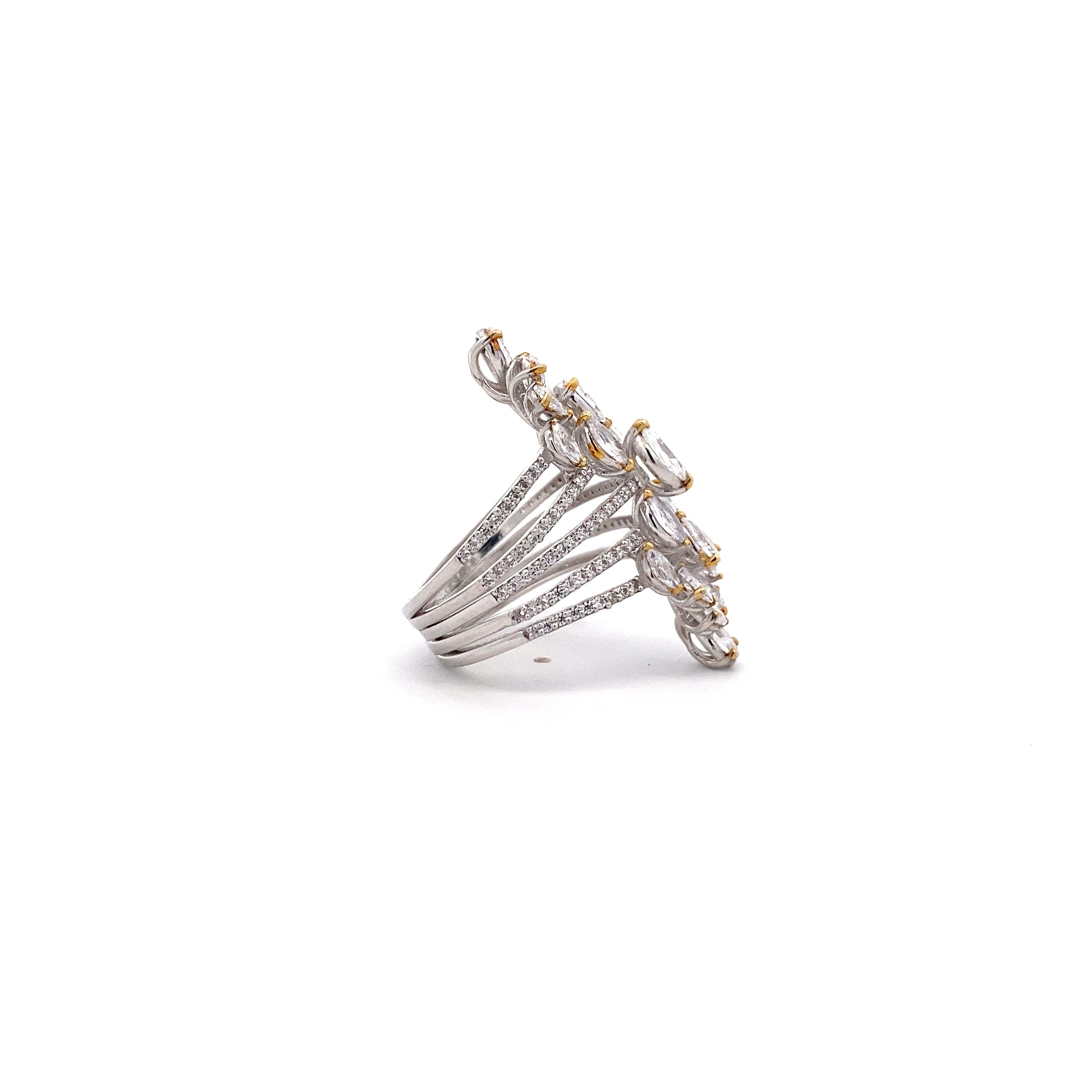 Elongated Cluster Statement Ring