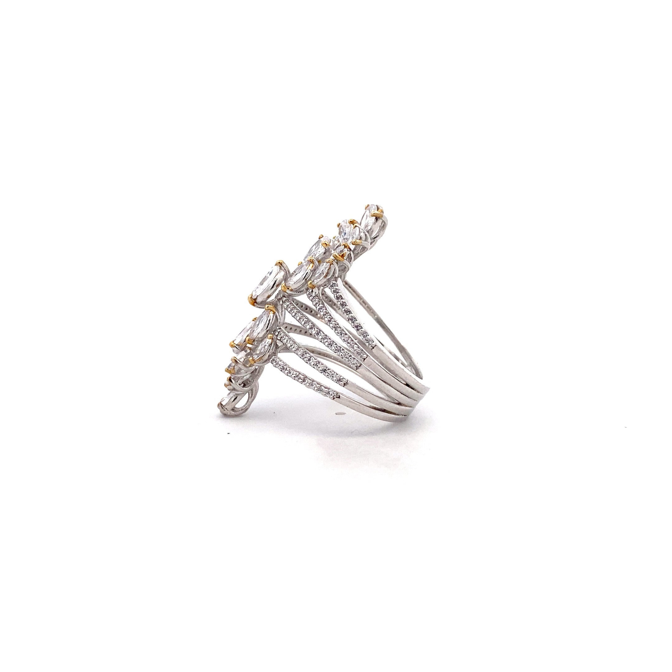 Elongated Cluster Statement Ring