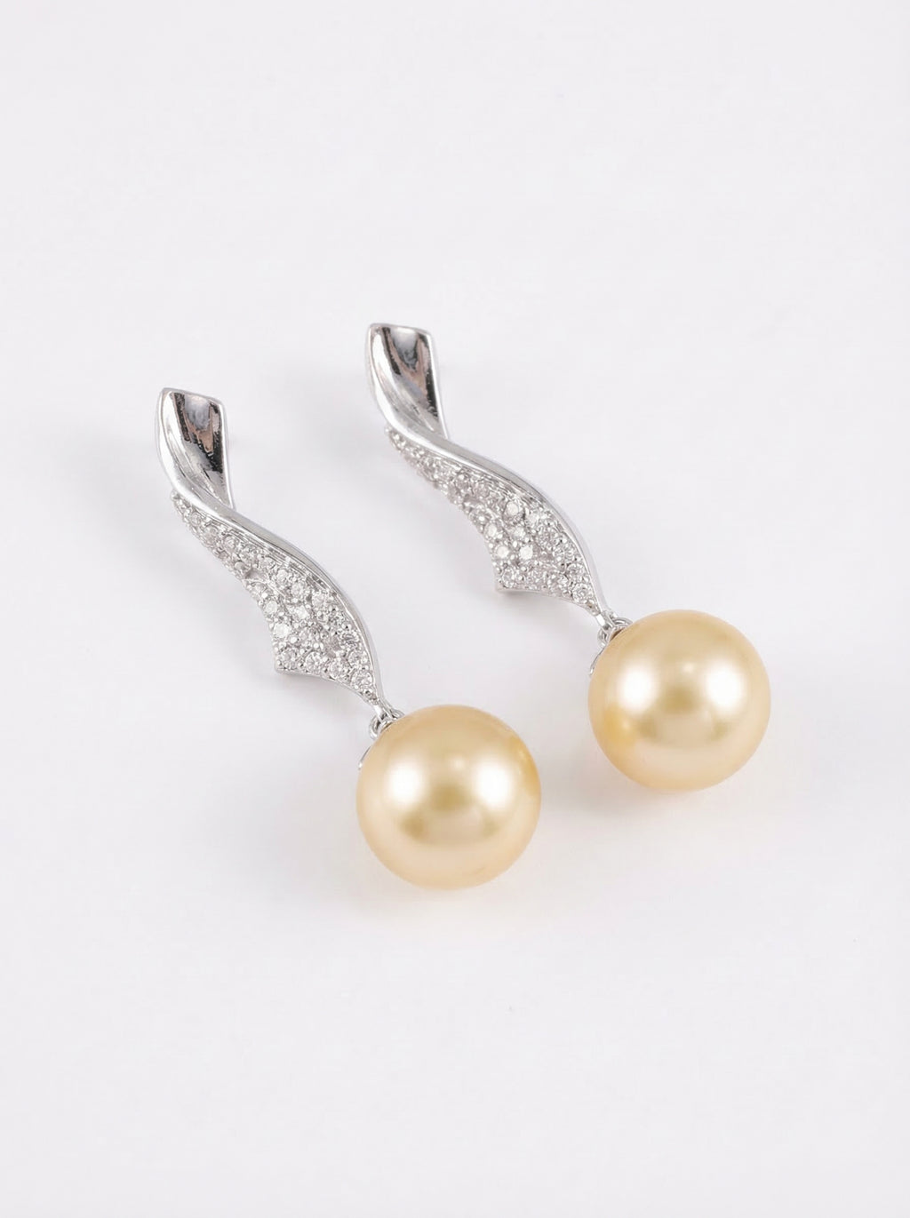 Crystal Wave Pearl Earrings