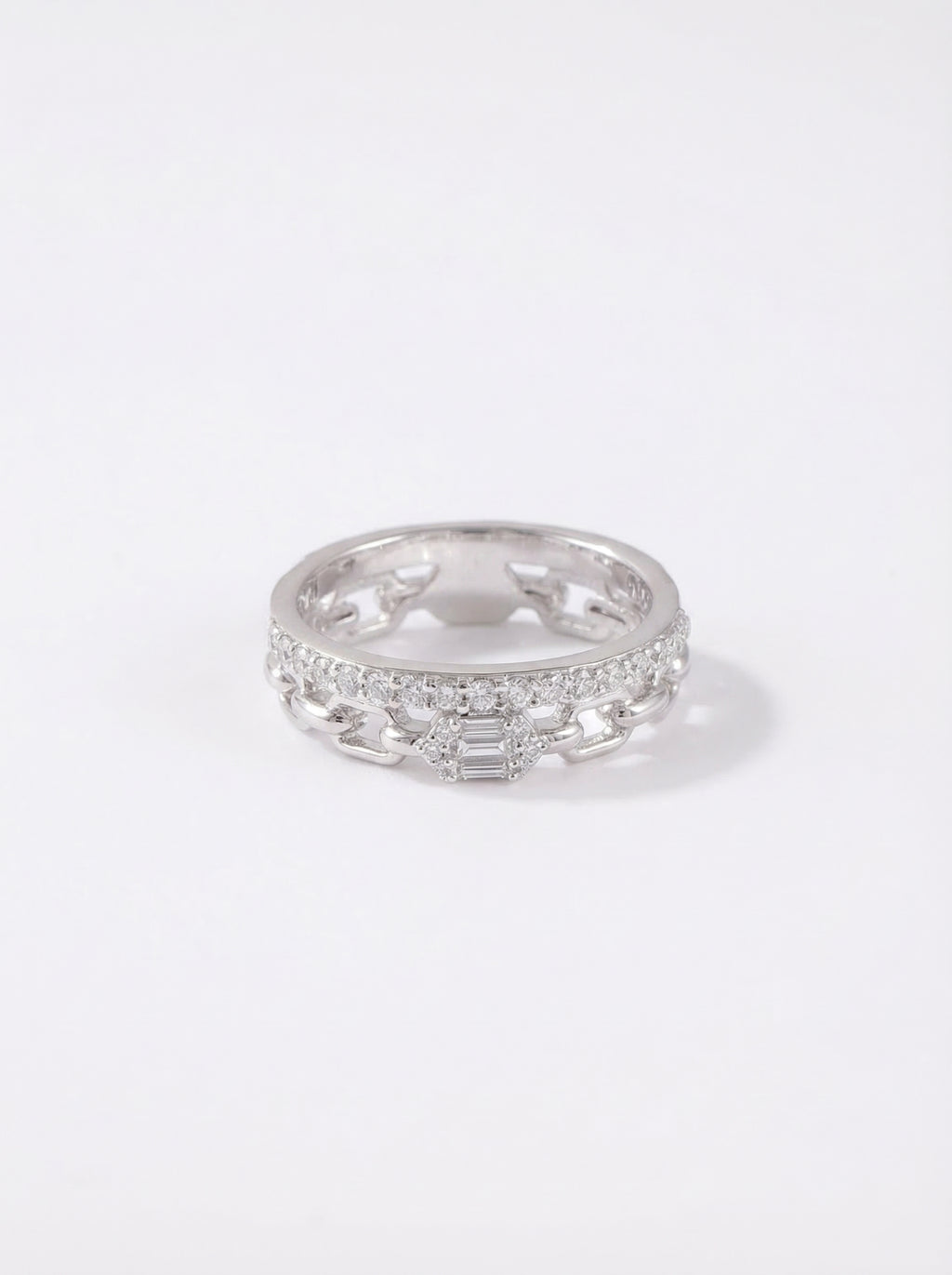Emerald Cut Chain Moissanite Ring
