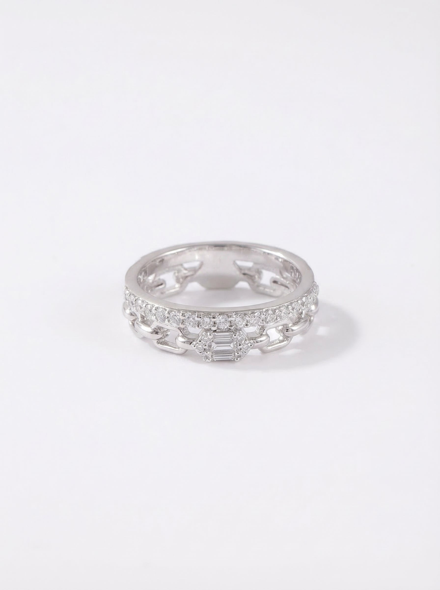 Emerald Cut Chain Moissanite Ring