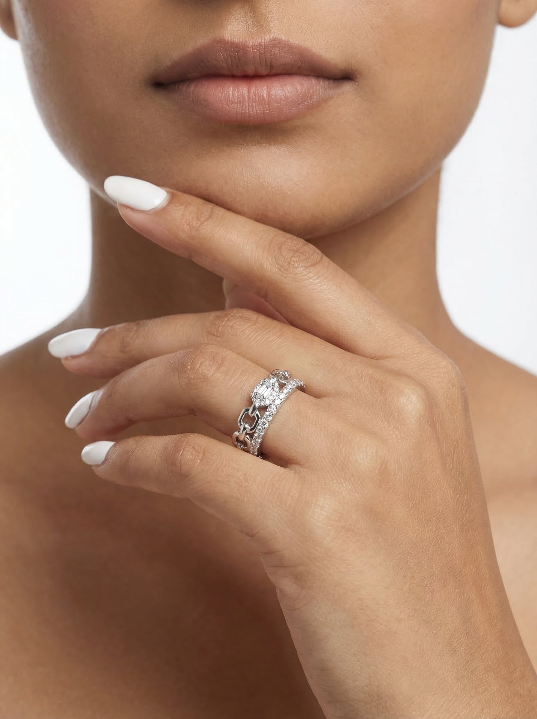 Emerald Cut Chain Moissanite Ring