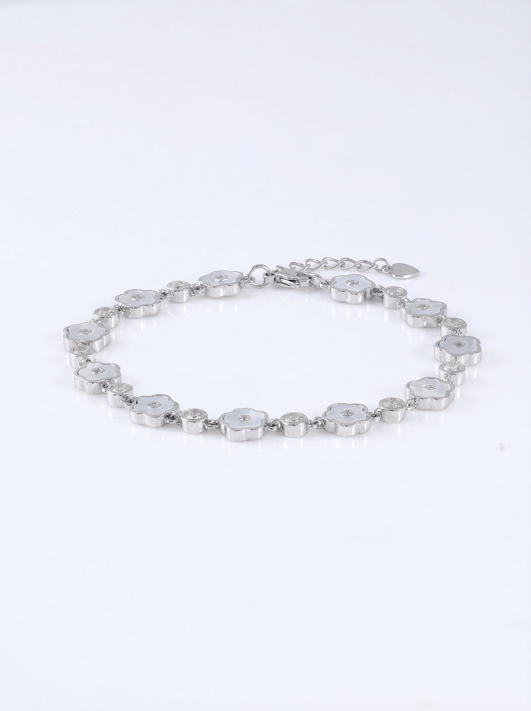 Mother-of-Pearl Flower Chain Bracelet