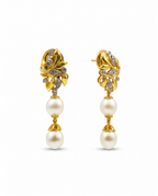Leaf Double Pearl Earrings