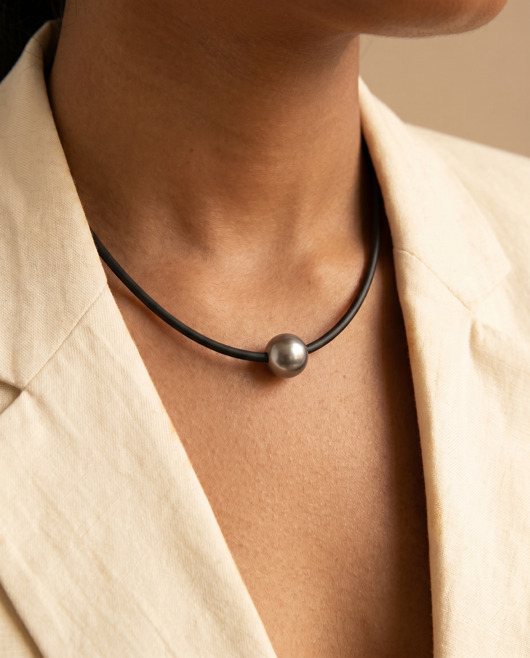 Black Pearl Rubber Choker