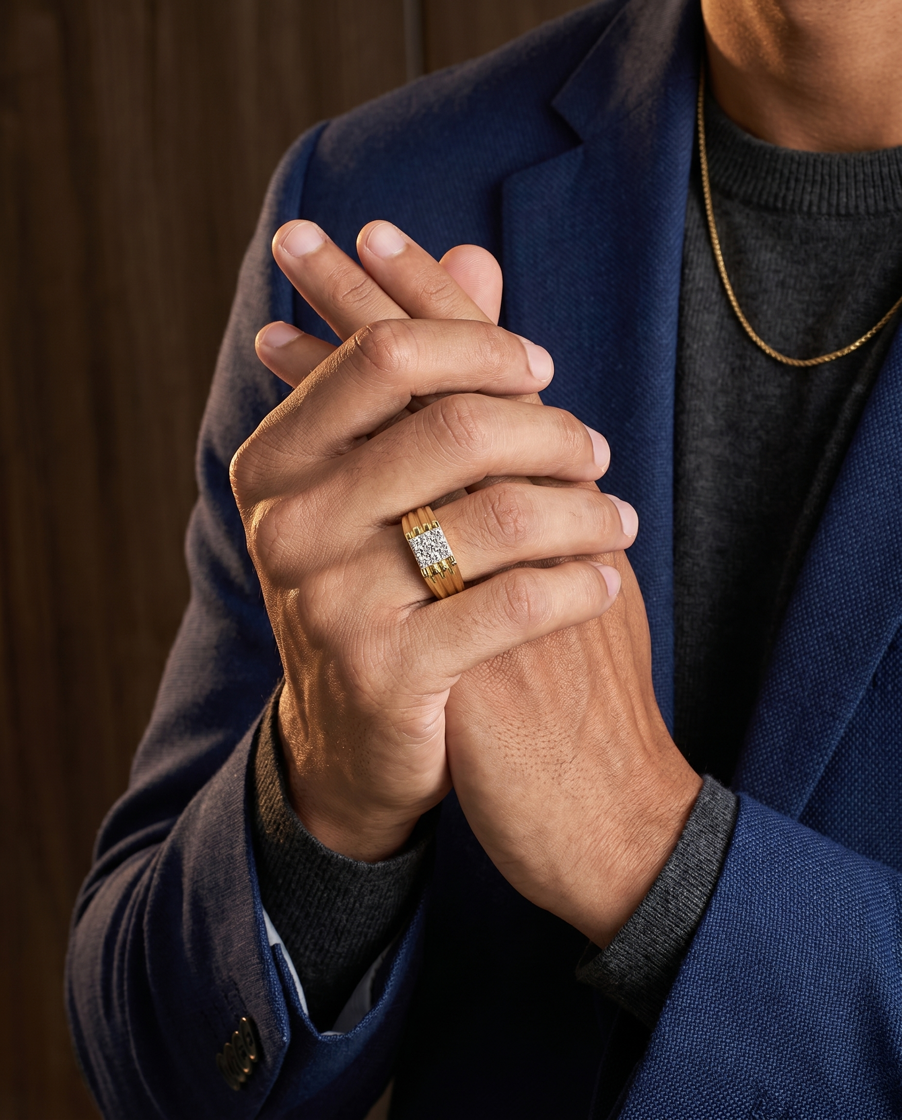 Men's Ribbed Band Cluster Ring