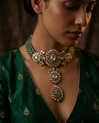Green Bead Pendant Drop Necklace