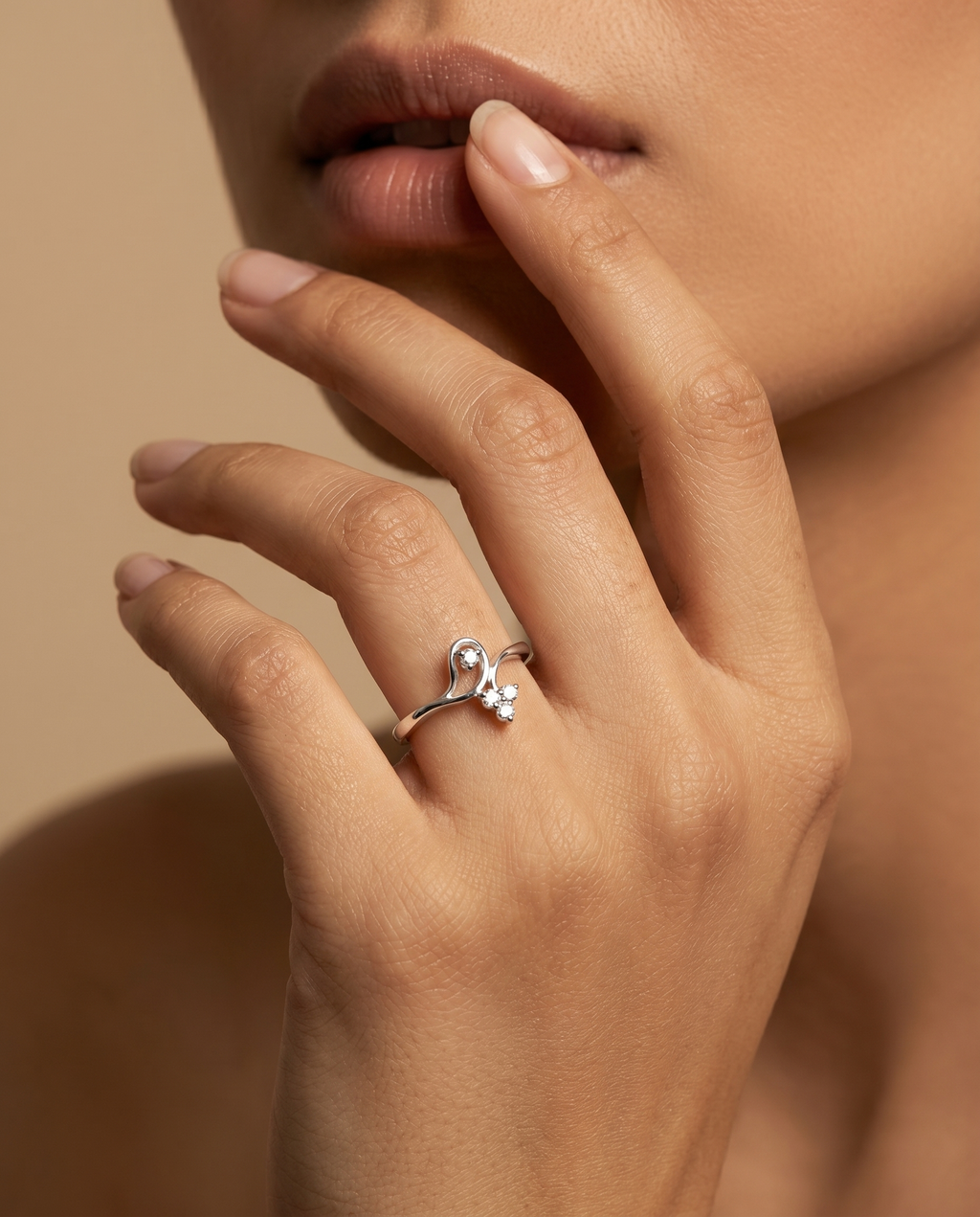 Flowing Curl Crystal Ring